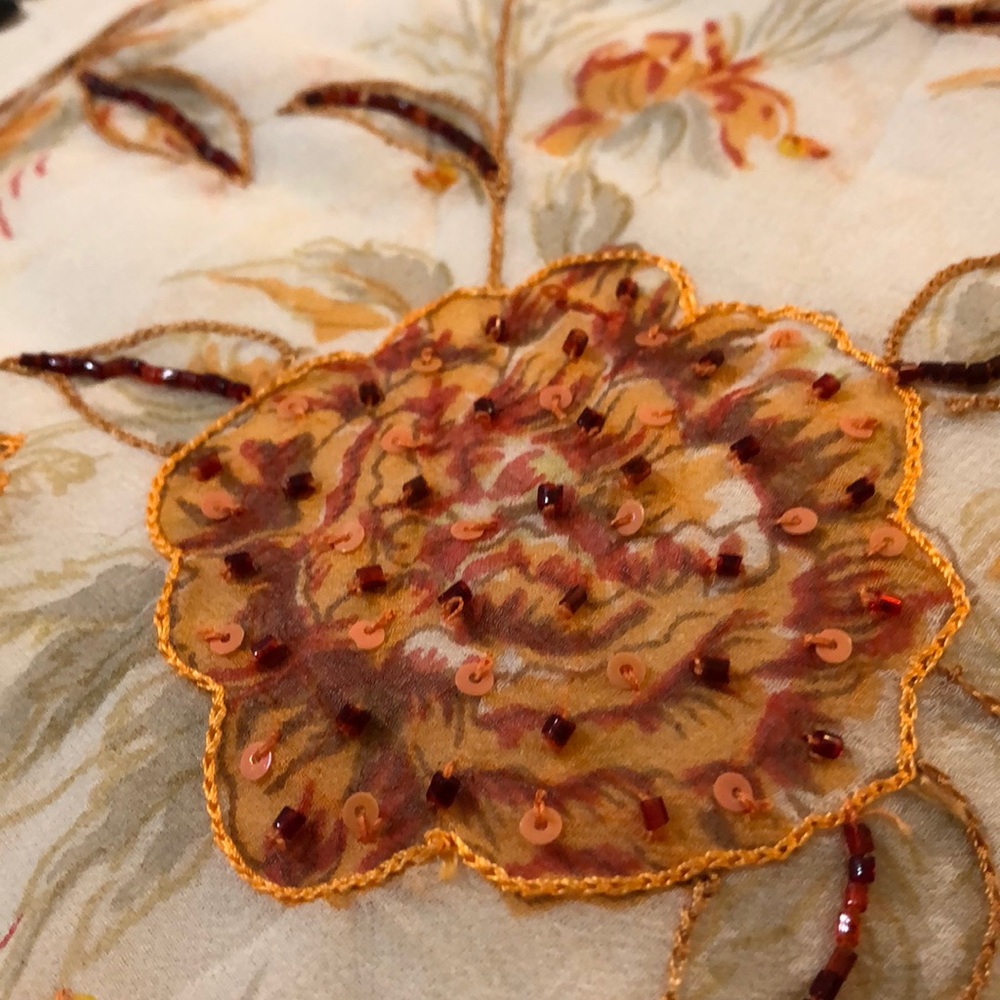 Top - Picture 3 of 3